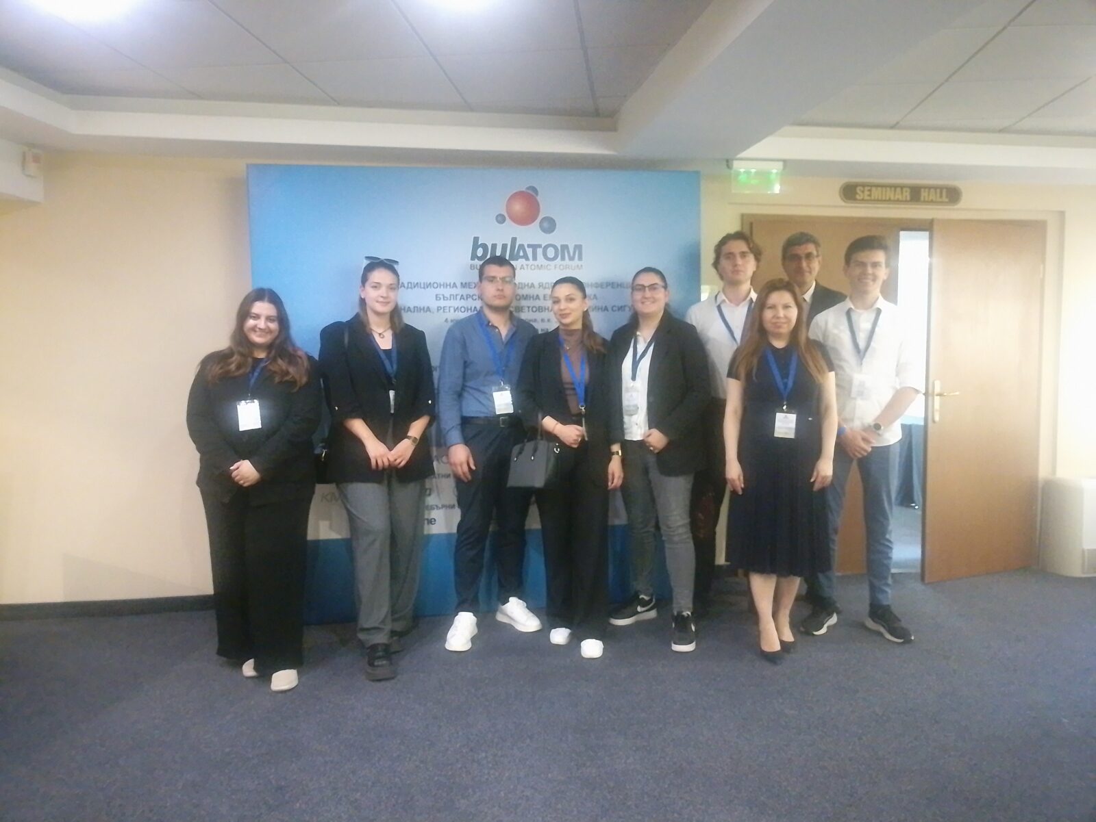 Students_group_2