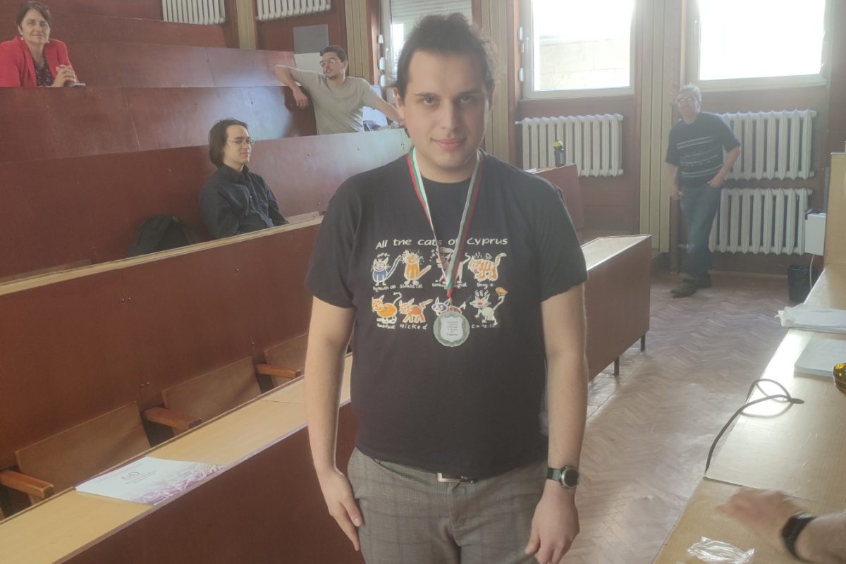 IMG-2db92b7790c93edce256e46758e4b783-V